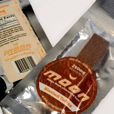 Moon  mega Dose Chocolate Bars